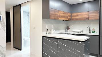STAY-G A PLUS (DOUBLE BED) | Private kitchen