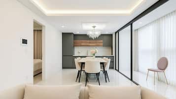 CABIN S (SUITE ROOM) | Bếp riêng | Tủ lạnh, lò vi sóng, lò nướng, bếp nấu