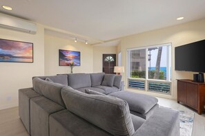 TV - Aloha Condos, Kanaloa at Kona, Condo 1701, Oceanfront, AC, Renovated (Kailua Kona)