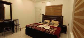 3 bedrooms, WiFi - Aloha Homestay Munnar (Anachal)