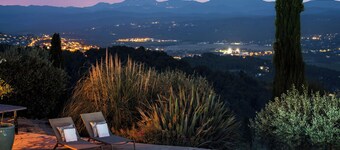 Villa La Genestière - family oasis and golfer's dream with infinity pool