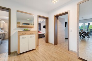 2 habitaciones, tabla de planchar con plancha y wifi gratis 