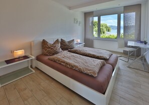 2 chambres, fer et planche à repasser, Wi-Fi gratuit, draps fournis