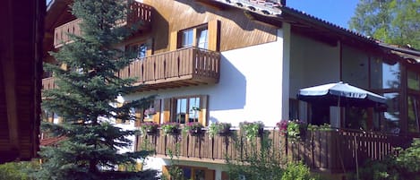 Esterni