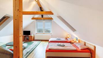 4 Schlafzimmer, Bügeleisen/Bügelbrett, kostenloses WLAN, Bettwäsche