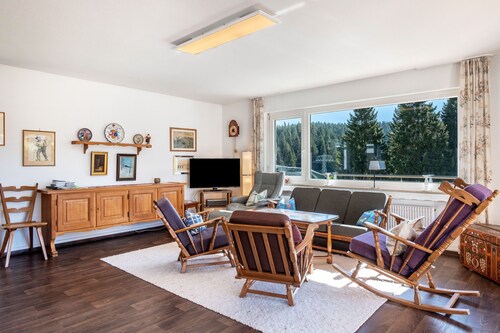 Ferienhaus 'Gutach' mit Bergblick, gemeinsamem Garten und Wi-Fi