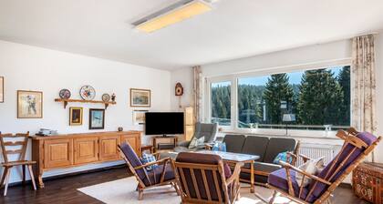 Ferienhaus 'Gutach' mit Bergblick, gemeinsamem Garten und Wi-Fi
