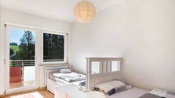 4 Schlafzimmer, Bügeleisen/Bügelbrett, kostenloses WLAN, Bettwäsche