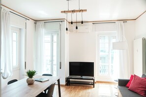 公寓, 城市景观 | 起居区 | LED 电视