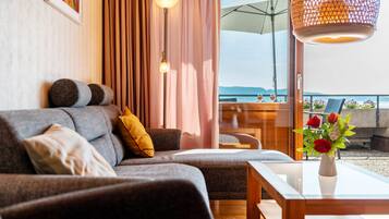 Fernseher, Stereoanlage