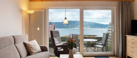 Télévision, chaîne hi-fi