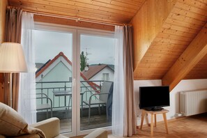 Fernseher, Stereoanlage