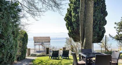 Holiday Home 'Gerster' with Lake View, Shared Garden and Wi-Fi