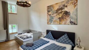 2 quartos, ferros/tábuas de passar roupa, Wi-Fi de cortesia