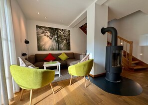 TV, fireplace, table tennis