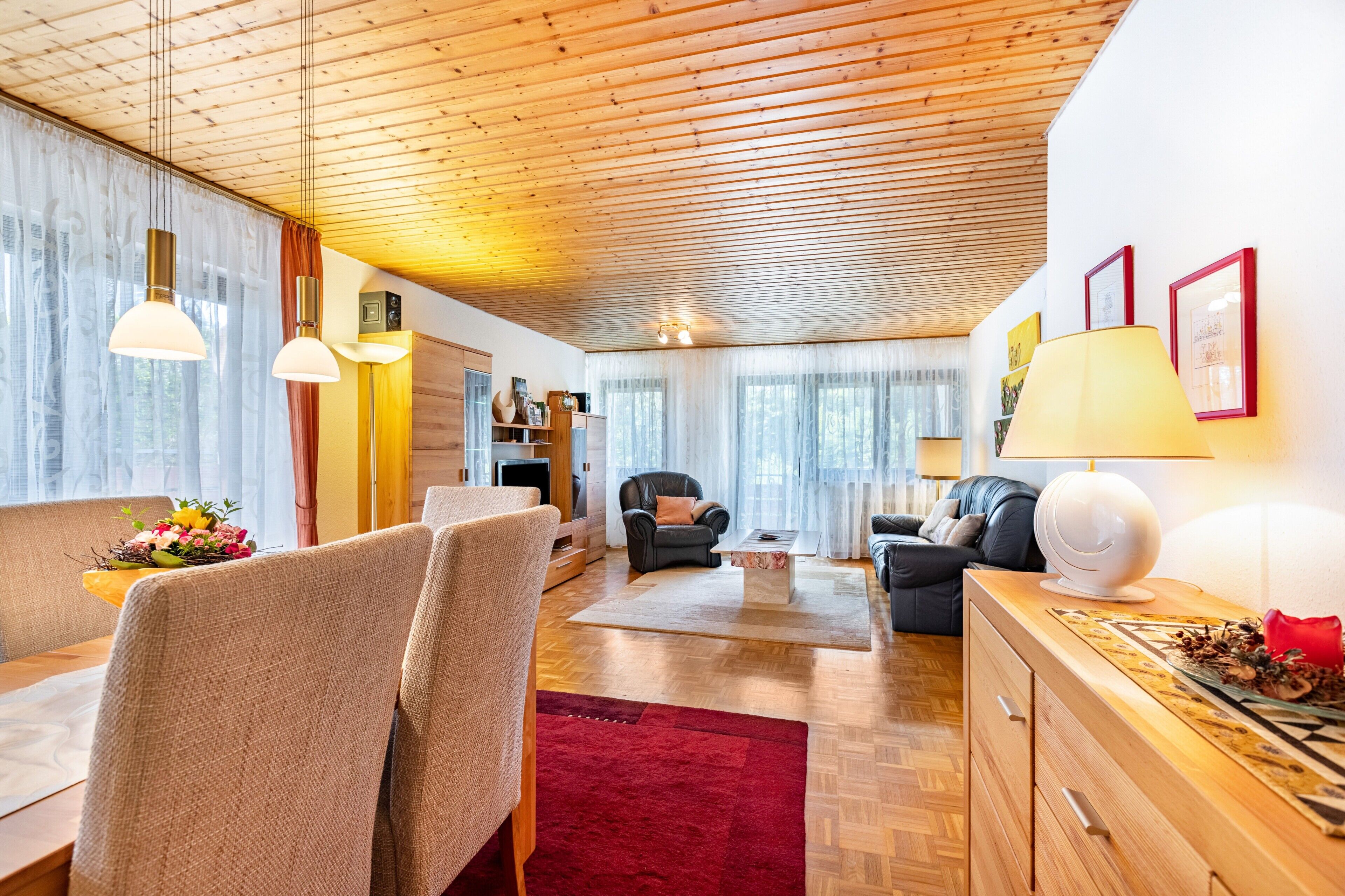 TV, DVD-spiller og stereoanlegg