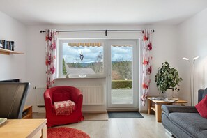 Télévision, chaîne hi-fi