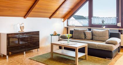 Ferienwohnung 'Naturblick' mit Bergblick, Gemeinschaftsgarten und Wi-Fi