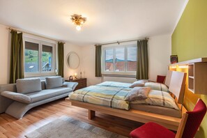 2 chambres, Wi-Fi gratuit, draps fournis