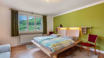 2 habitaciones, wifi gratis y ropa de cama