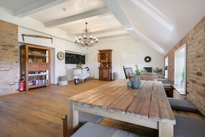 Dining - Apartment 'Treibholz' with Shared Terrace and Shared Garden (Westerhever)