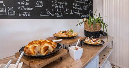 Studio 'Möwe' with Shared Terrace and Shared Garden