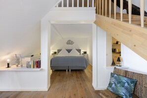 2 bedrooms, bed sheets - Apartment 'Leuchtturm' with Shared Terrace and Shared Garden (Westerhever)