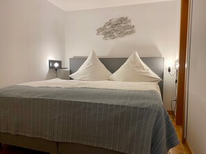 2 chambres, draps fournis