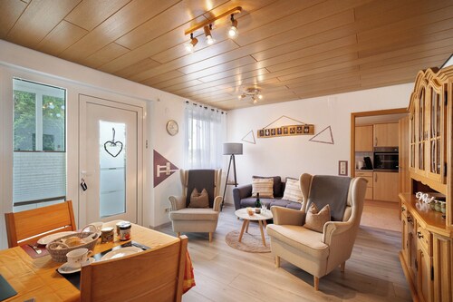 Ferienwohnung 'Perkuhn' mit Bergblick, privater Terrasse und Wi-Fi