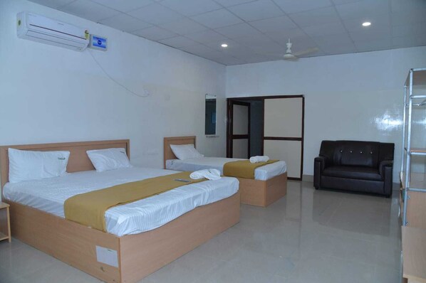 Deluxe Double or Twin Room | Free WiFi - Fresh up Rajamudry (Rajahmundry)