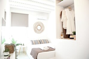 1 habitación, tabla de planchar con plancha, wifi gratis y ropa de cama 