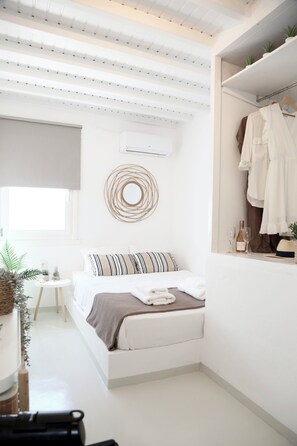 1 habitación, tabla de planchar con plancha, wifi gratis y ropa de cama 