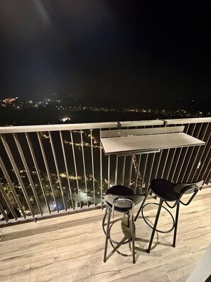 Superior Apartment, 3 Bedrooms, Kitchen, City View | Balcony - Landmark Ecopark by Emily in Town (Van Giang)