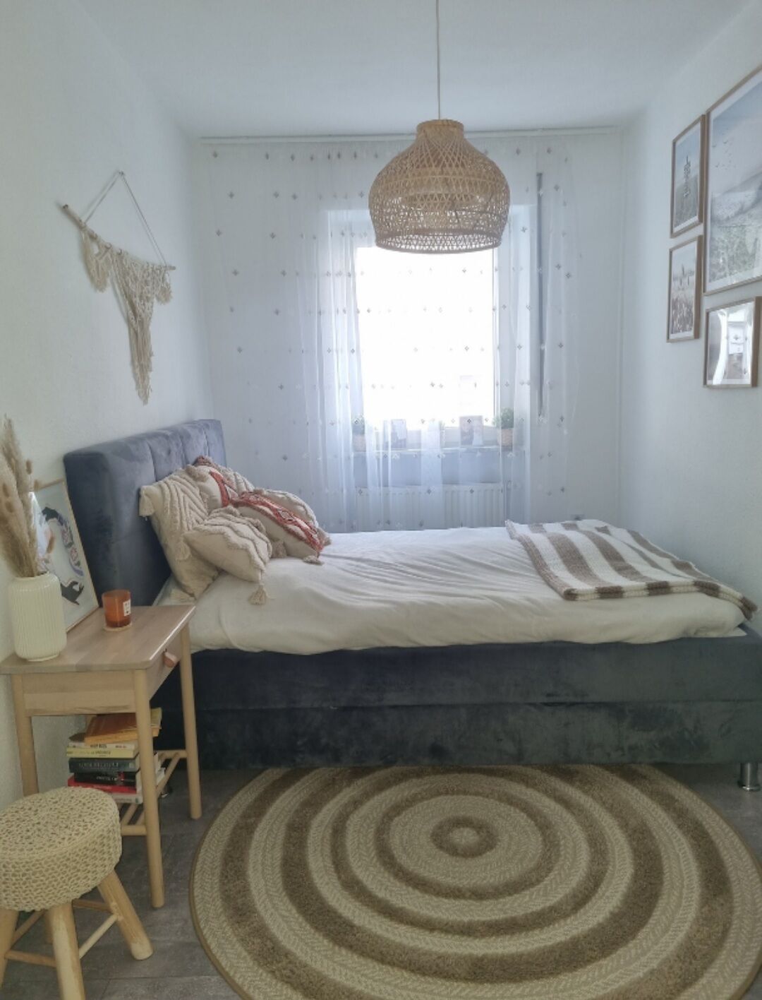 2 habitaciones, tabla de planchar con plancha, wifi y ropa de cama 