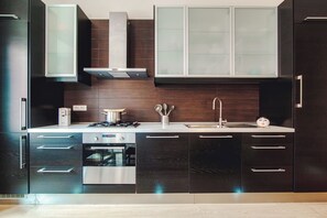 Comfort Apartment, City View | Private kitchen - JOIVY Fashion Suite 26 (Como)