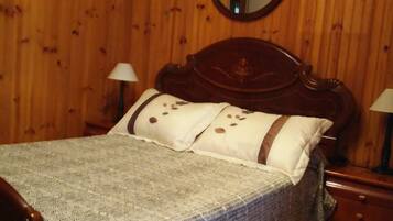 3 chambres, fer et planche à repasser, draps fournis