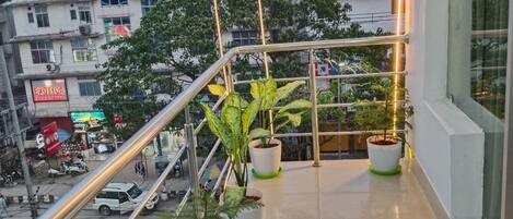 Quadruple Room, Balcony | Desk, laptop workspace, iron/ironing board, free WiFi