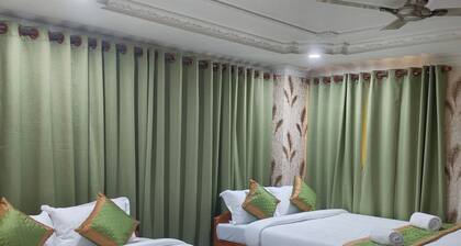 Hotel Pariwar Mahal