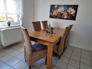 Dining - Vacation home Anno 1912 (Klüsserath)