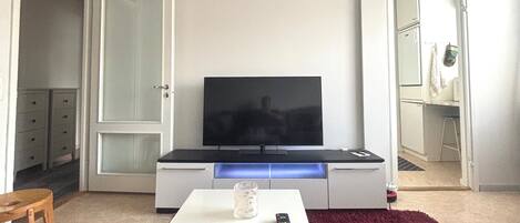 Apartment, 1 Bedroom, Accessible, Sauna | Living room