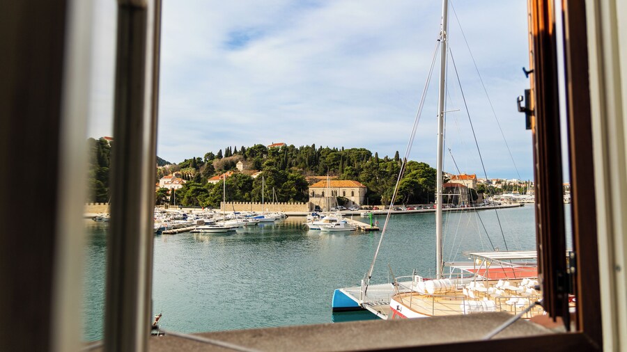 アーバン & ベジー ルームズ