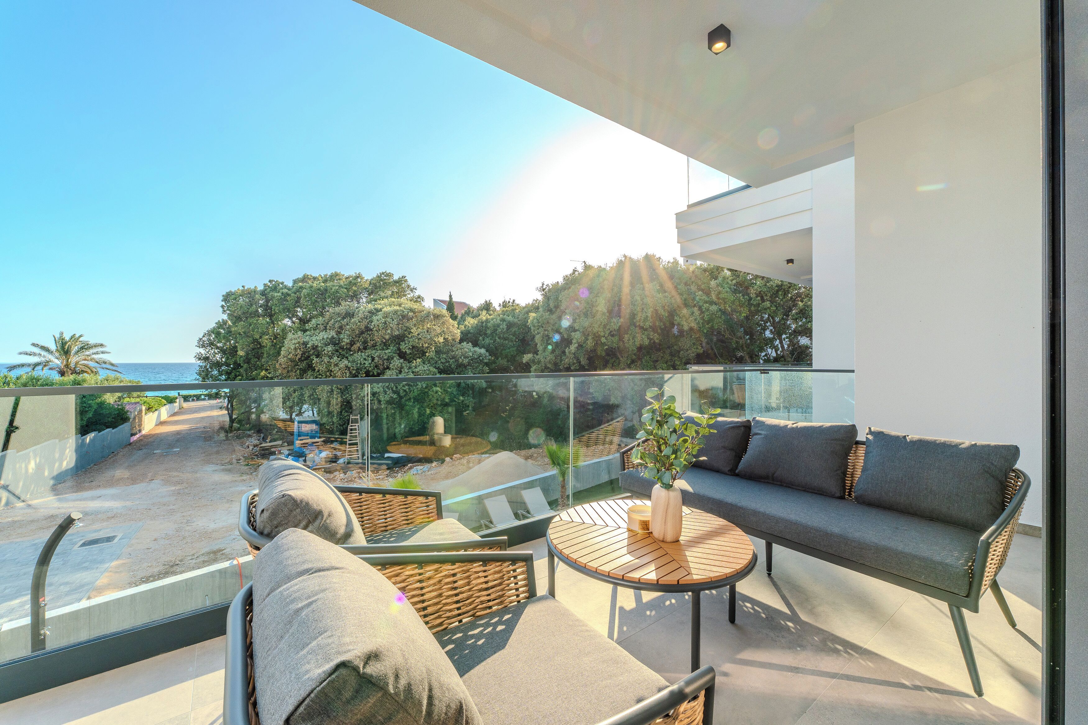 Deluxe Apartment, 4 Bedrooms, Balcony | In-room safe, individually decorated, individually furnished