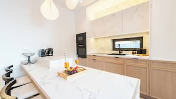 Luxury Apartment, 2 Bedrooms, Private Pool, Ground Floor | Private kitchen | Full-size fridge, microwave, oven, stovetop