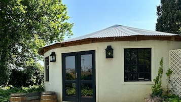 Mökki, 2 makuuhuonetta, tupakointi sallittu, parveke | Ulkopuoli