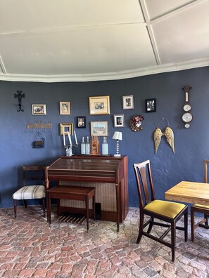 Cabin, 1 Bedroom, Smoking, Balcony | Dining room - Blossom Cottage, Elgin Grabouw (Grabouw)