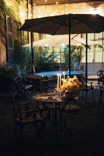 Villa Lucini 1886 "Garden Apt.", close to Lake Como & Milan. Sauna & tank pool