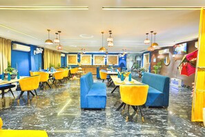 Restaurant - Orsom Stays Elite Sector 53 (Gurugram)