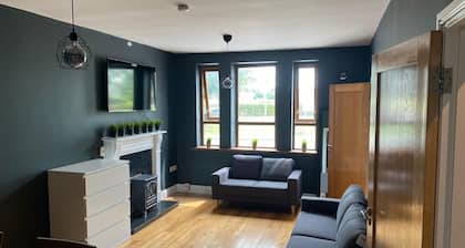 No 16 Bayside , Spacious 4-bedroom house in fabulous Galway with WiFi