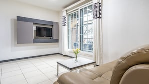 Basic Room, 2 Bedrooms (201 (Pet)) | 1 bilik tidur, Wi-fi percuma 