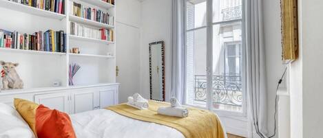 1 camera, ferro/asse da stiro, culla da viaggio, Wi-Fi